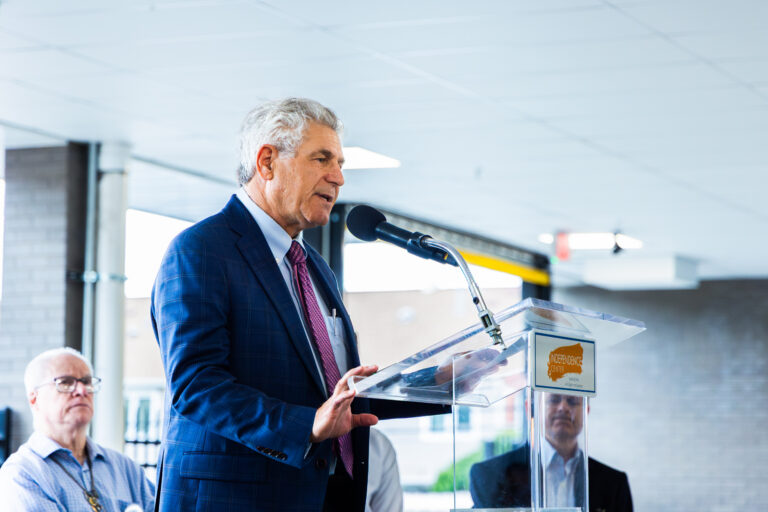 IC Ribbon Cutting-80