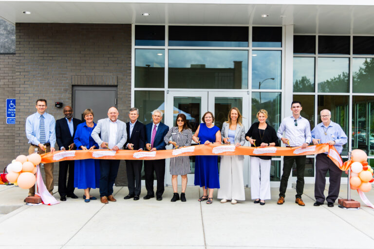 IC Ribbon Cutting-96